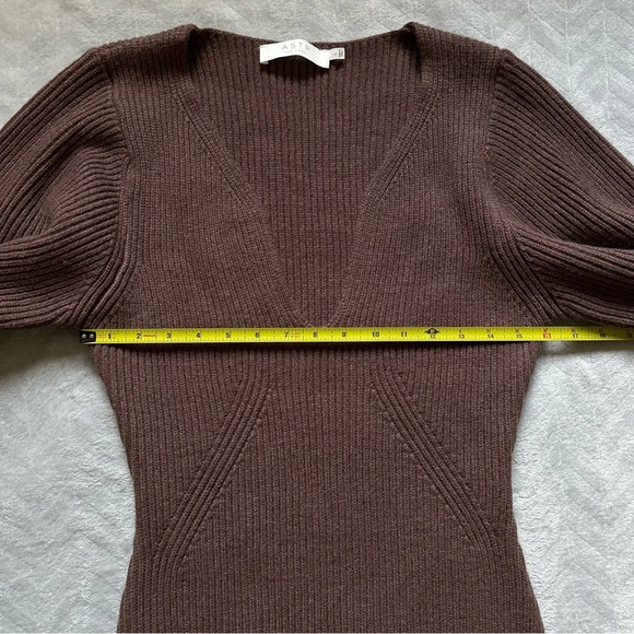 ASTR The Label Plunge V-Neck Knit Sweater Dress Brown Size L - Picture 6 of 6